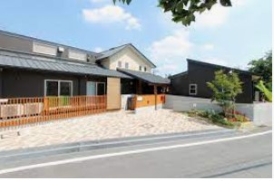 幼稚園・保育園　まつぼっくり保育園（幼稚園・保育園）まで1093m