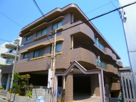 建物外観　オートロック付きで安心です！