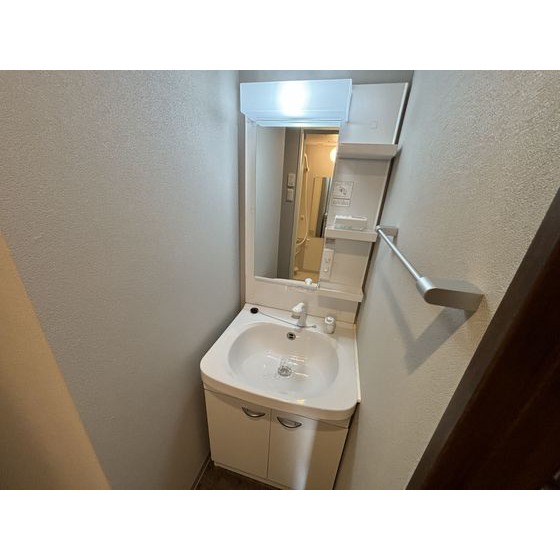 洗面設備　別号室参照（現状優先）