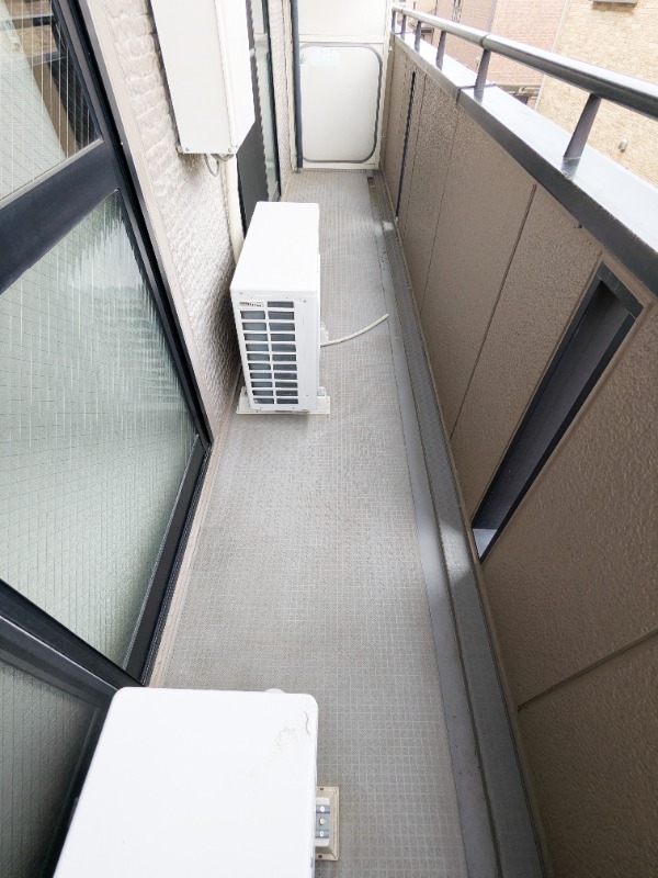 バルコニー　図面と現状に相違がある場合には現状を優先