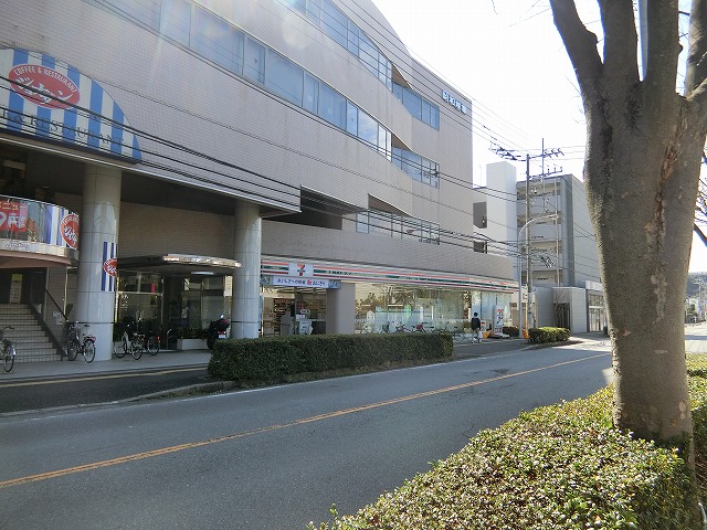 コンビニ　セブンイレブン 市川東大和田2丁目店（コンビニ）まで591m