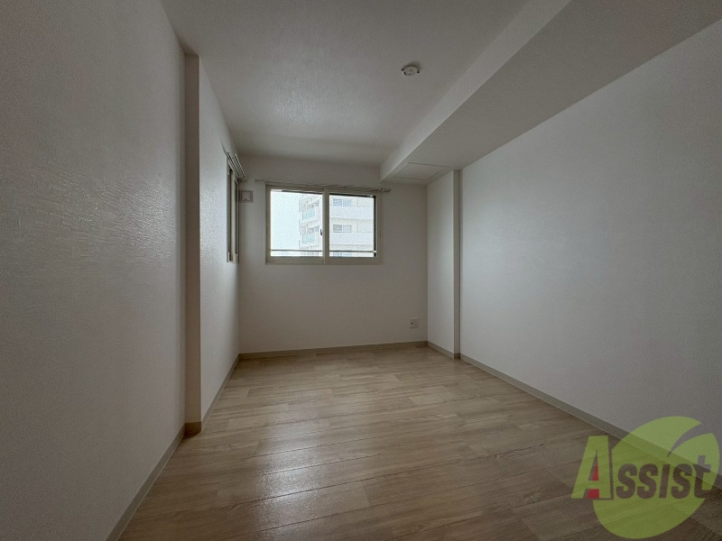 その他部屋・スペース　こちらのお部屋は光が差し込む、温かみのあるお部屋です。