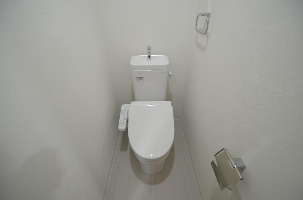 トイレ　シャワー付トイレ