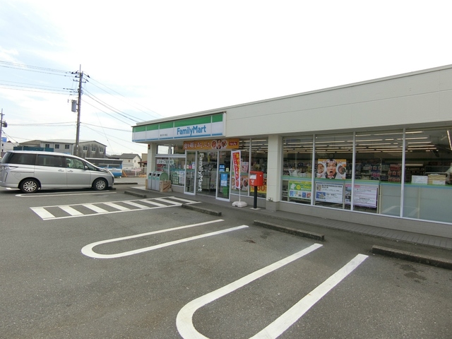 コンビニ　ファミリーマート富士宮小泉店（コンビニ）まで663m