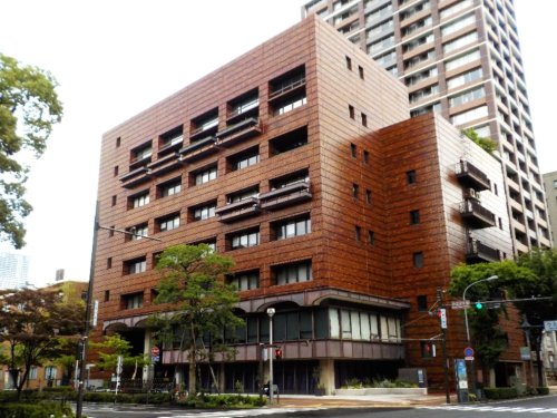 役所　横浜市中区役所（役所）まで821m