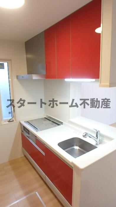 キッチン　コンパクトなキッチンで掃除もラクラク