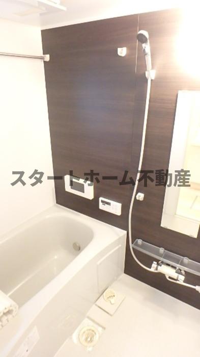 バス・シャワールーム　きれいなお風呂です