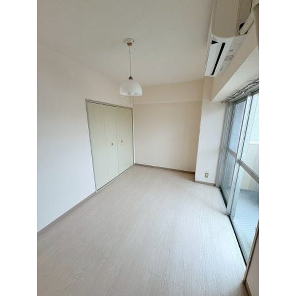 居室・リビング　洋室