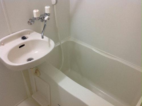 洗面設備　洗面台付お風呂です！