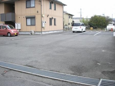 駐車場　駐車場2台無料です！