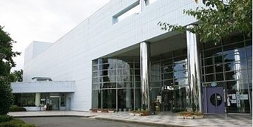 図書館　北本市立中央図書館（図書館）まで1100m