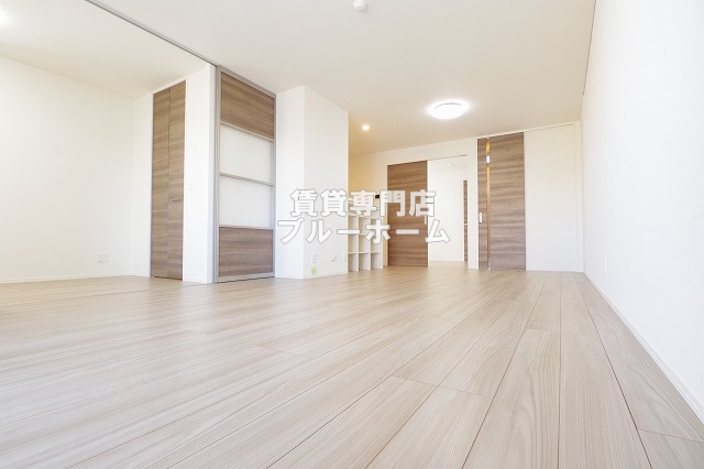 その他　別角度からのリビングです！