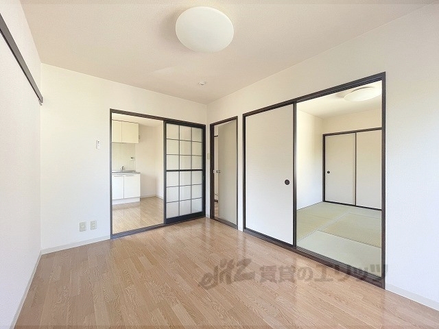 居室・リビング　洋室