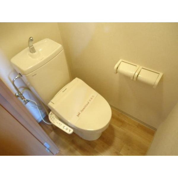 トイレ　室内参考写真