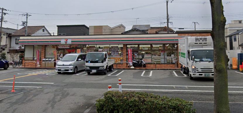 コンビニ　セブン-イレブン尼崎大西町２丁目店（コンビニ）まで374m