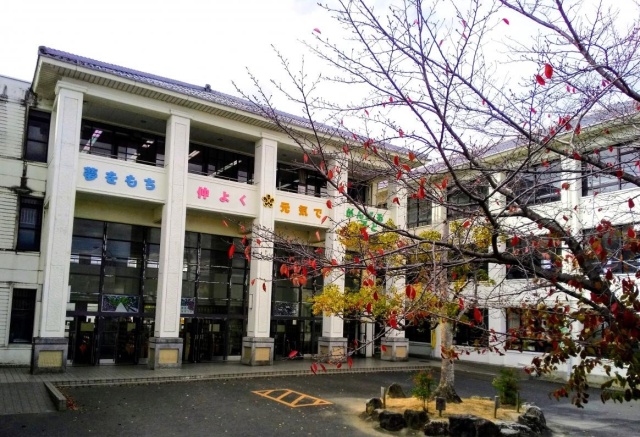 小学校　近江八幡市立八幡小学校（小学校）まで235m