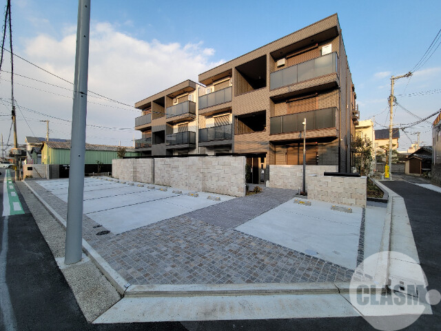 駐車場　敷地内駐車場