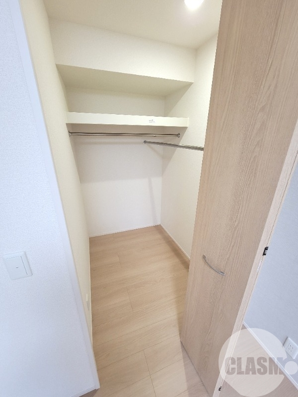 収納　ウォークインクローゼット