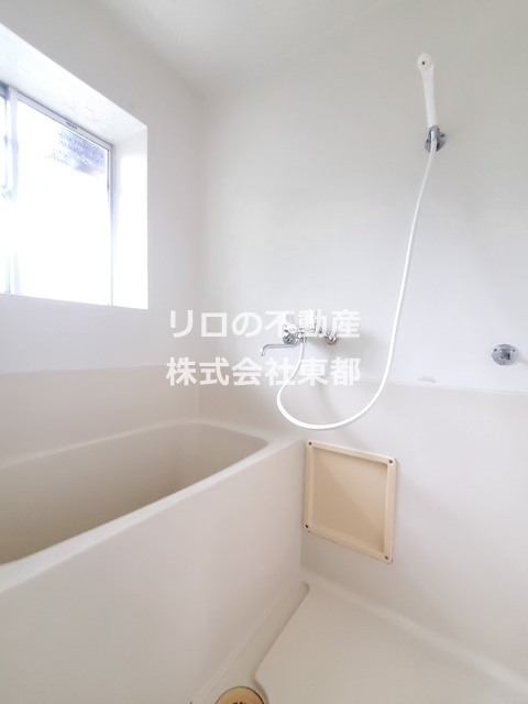 バス・シャワールーム　※写真は反転タイプ。仕様・設備は現況優先です※