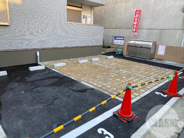 駐車場　敷地内駐車場