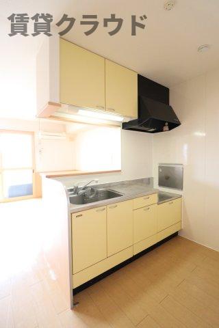 キッチン　落ち着いた色合いのキッチンもまたおしゃれ♪