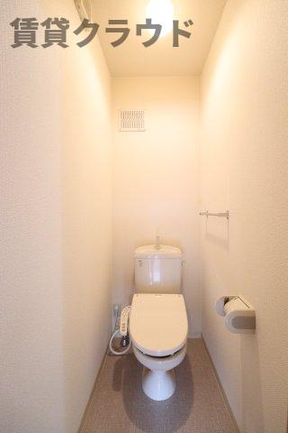 トイレ　マストアイテム！温水洗浄便座♪