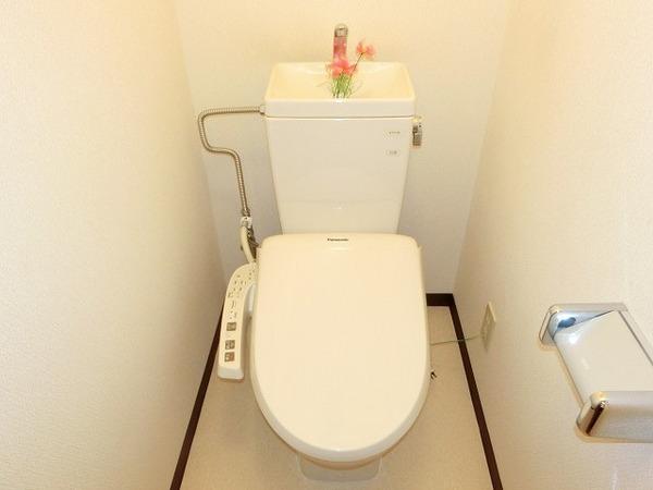 トイレ　ウォシュレット！