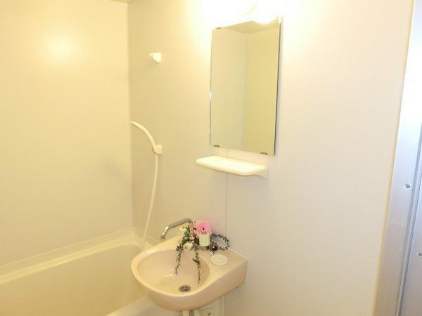 洗面設備　洗面台付き！