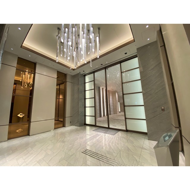 エントランス　エントランス2021/12撮影