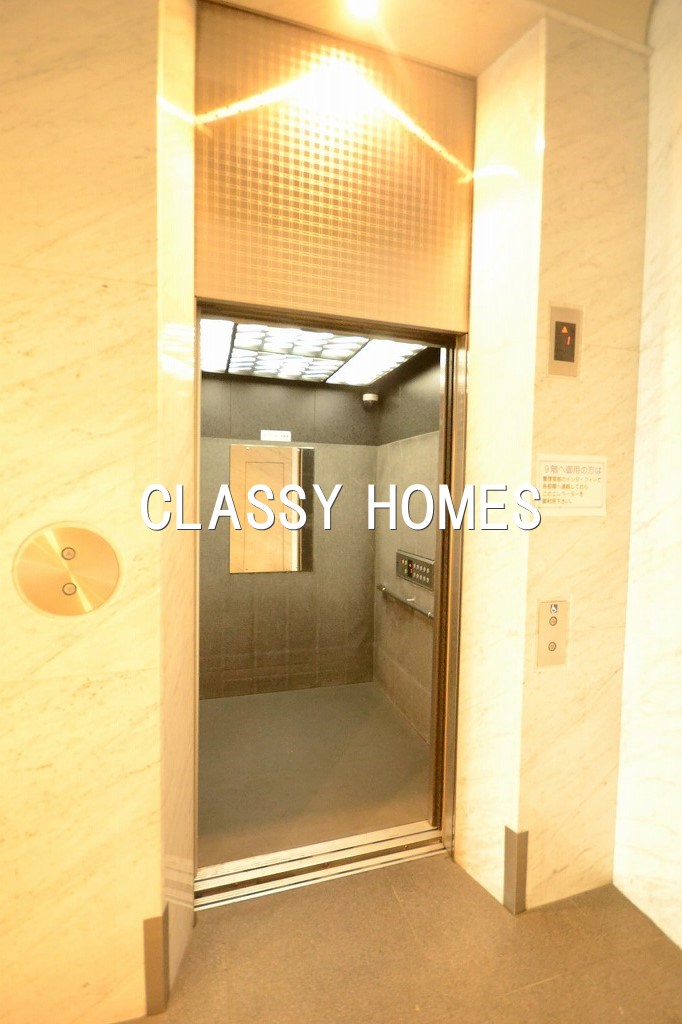 その他共有部分　1998年竣工　A-PLACE新橋:エレベーター