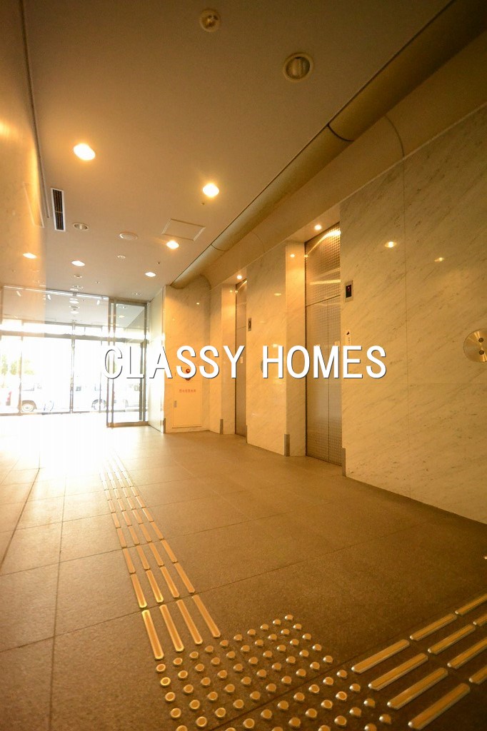 エントランス　1998年竣工　A-PLACE新橋:エントランス