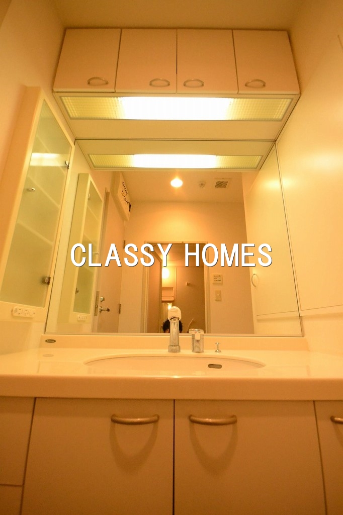 洗面設備　1998年竣工　A-PLACE新橋:洗面台