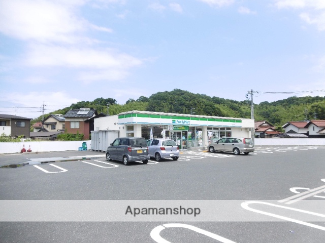 コンビニ　ファミリーマート　安来黒井田店（コンビニ）まで850m