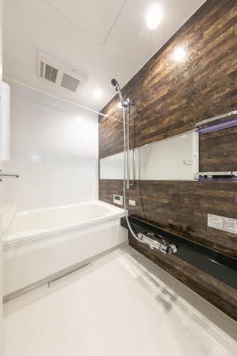 バス・シャワールーム　浴室