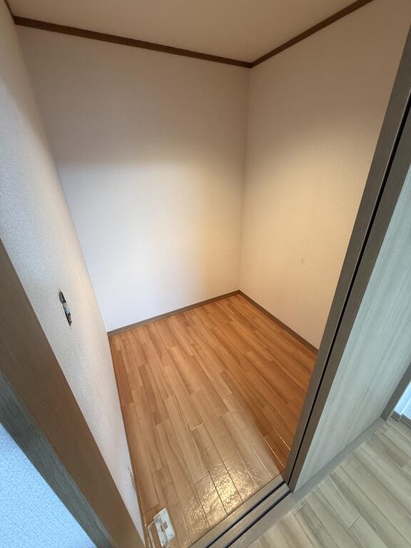 収納　※別号室の参考写真となります。