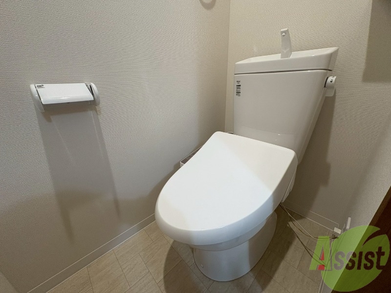 トイレ　ウォシュレット機能付きトイレは嬉しいですね。