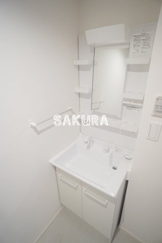 洗面設備　身支度に欠かせない独立洗面台♪