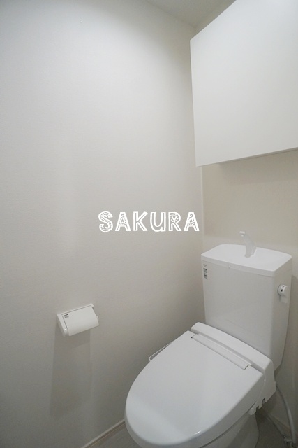 トイレ　嬉しい温水洗浄便座♪