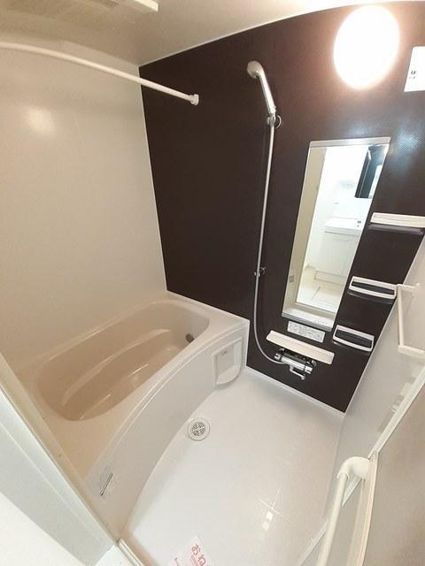 バス・シャワールーム　バスルーム