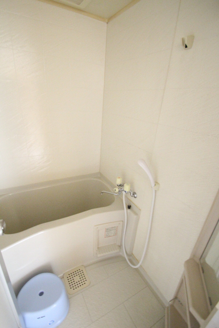 バス・シャワールーム　※別室の参考写真です。