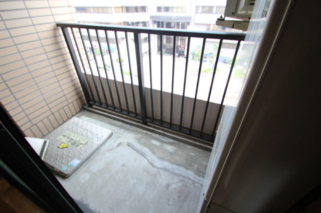 バルコニー　※別室の参考写真です。
