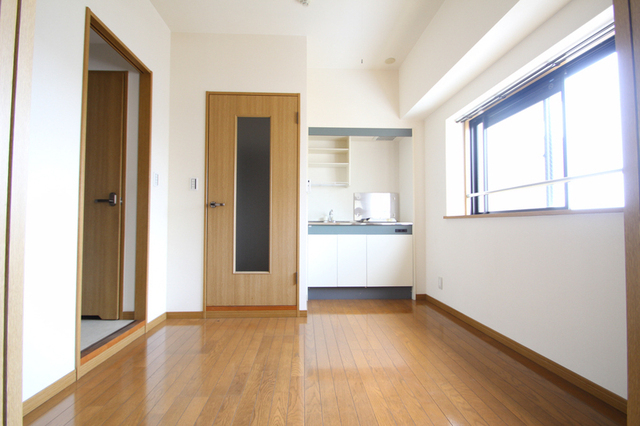 居室・リビング　※別室の参考写真です。