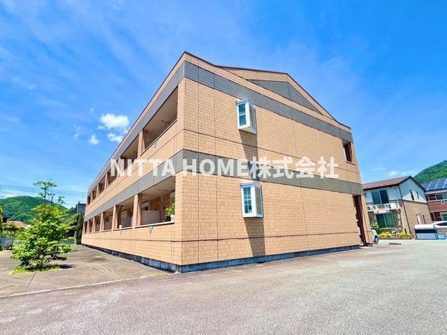 駐車場　敷地内に駐車場も完備しています◇