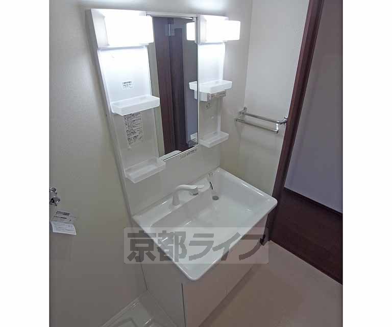 洗面設備　もちろん洗面台も新品です！