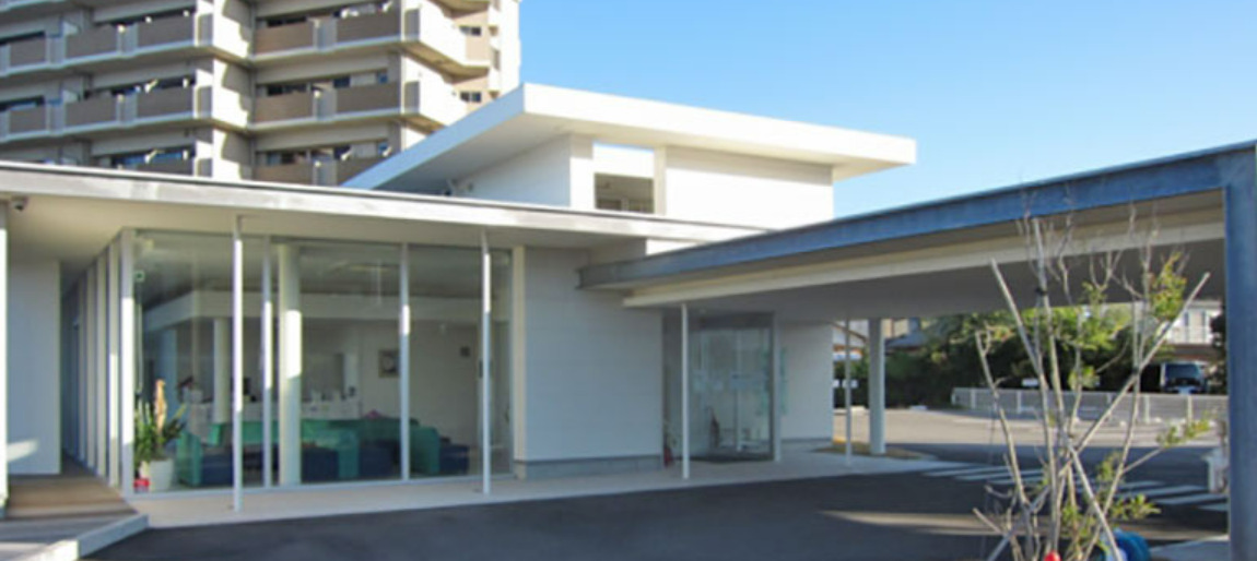 病院　サザンクリニックコーストサテライト（病院）まで654m