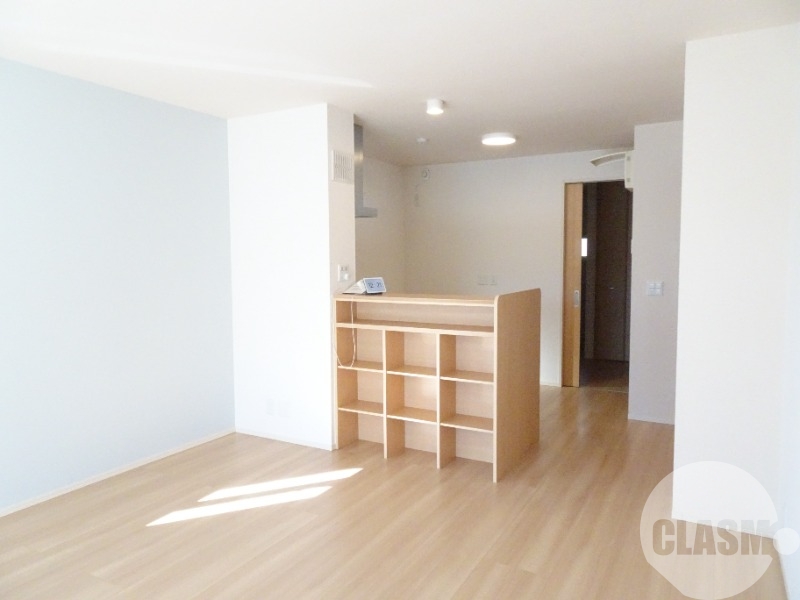 居室・リビング　カウンターキッチンです♪