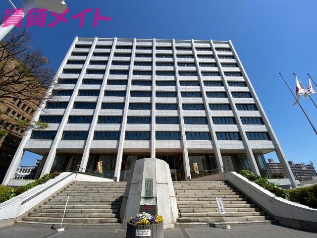 役所　四日市市役所（役所）まで2016m