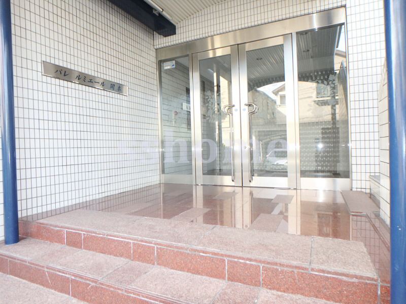エントランス　建物入口