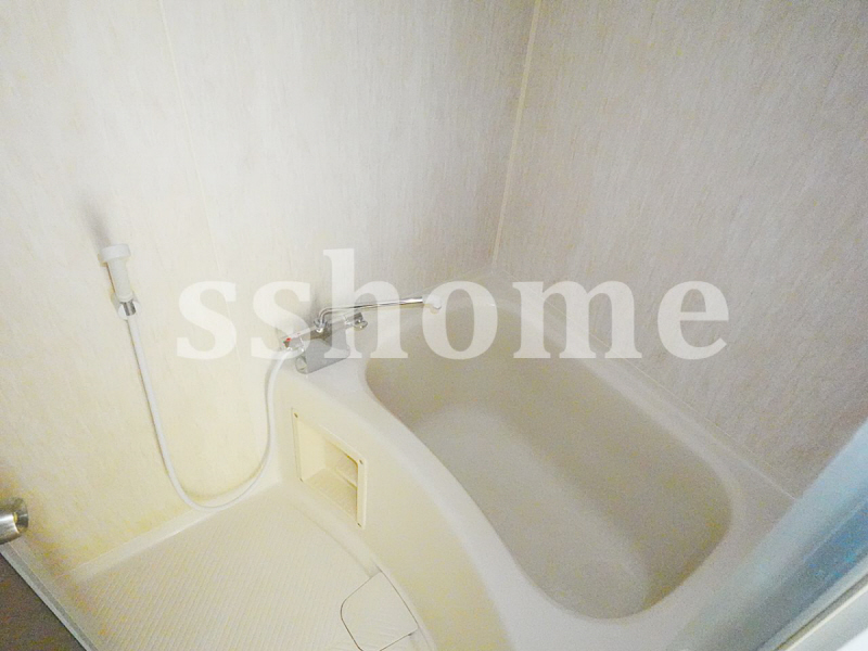 バス・シャワールーム　一体型浴槽