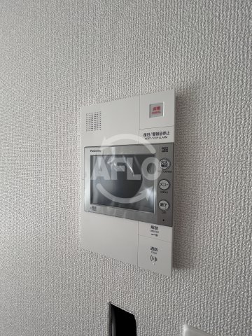 セキュリティ　セレニテ新大阪アリエ　インターホン